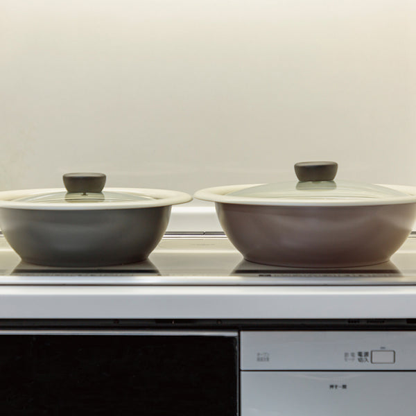 【送料無料】土鍋風卓上鍋 28cm 軽くて割れない最高級鋳造鍋 4~5人用 - 鍋・フライパン・キッチン用品と雑貨の専門店 『NABESTORE』